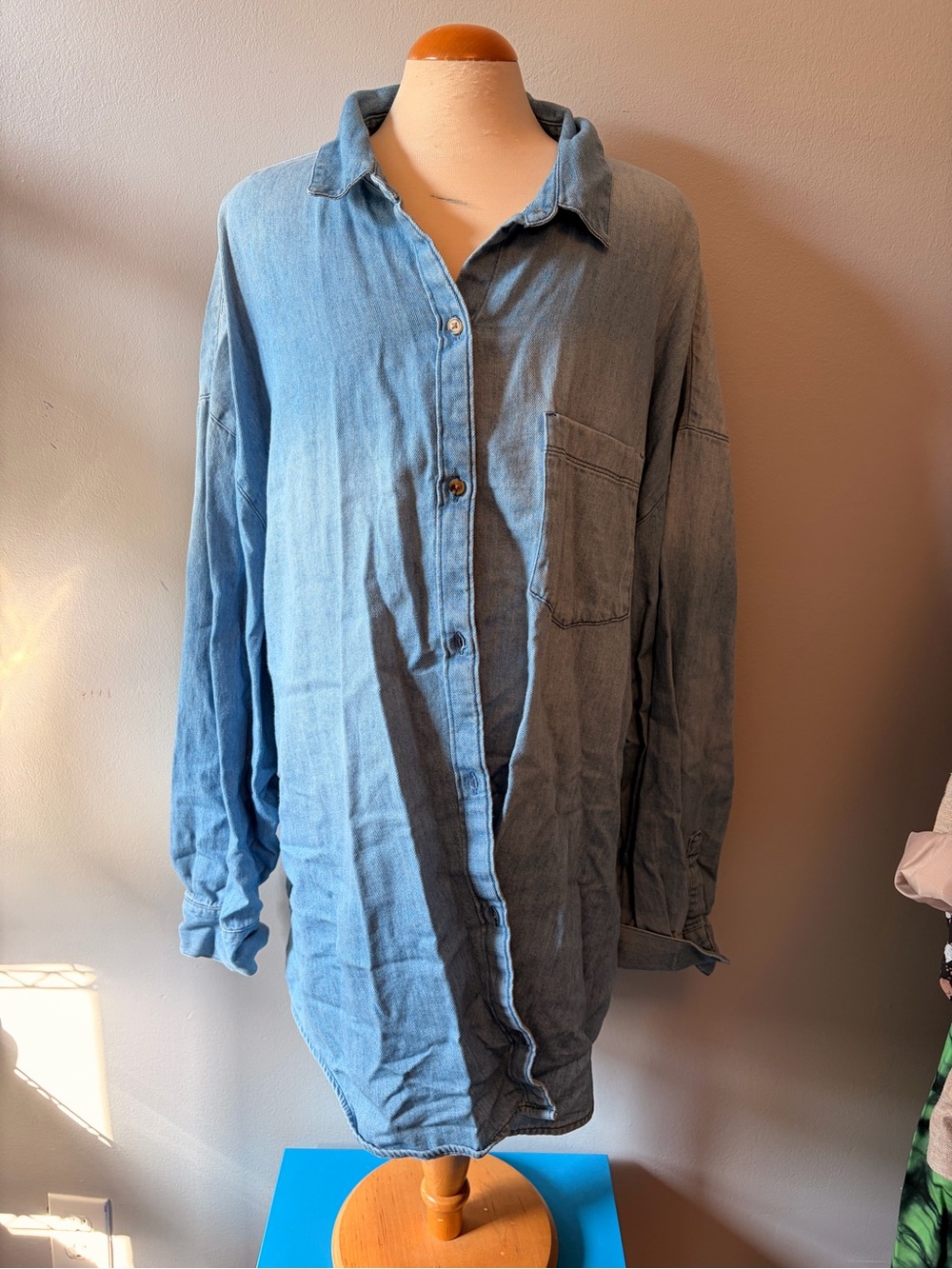 Old Navy Light Blue Men's Denim Button-Down Shirt